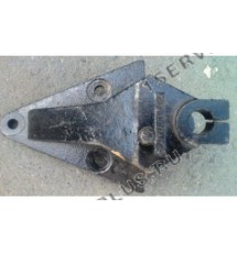 Кронштейн крепления передней рессоры (S) DZ9100520010